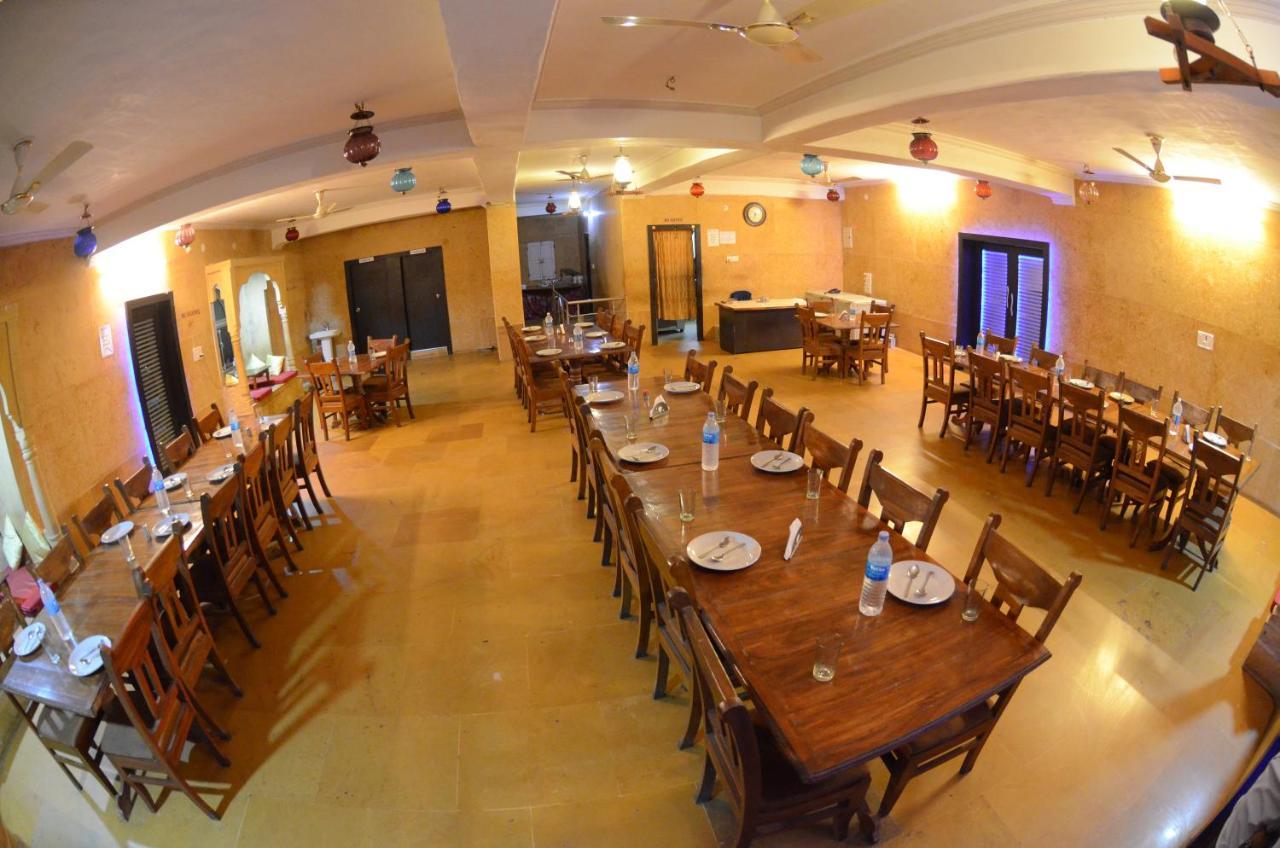 Hotel Prince-Near Jaisalmer Fort Exteriör bild