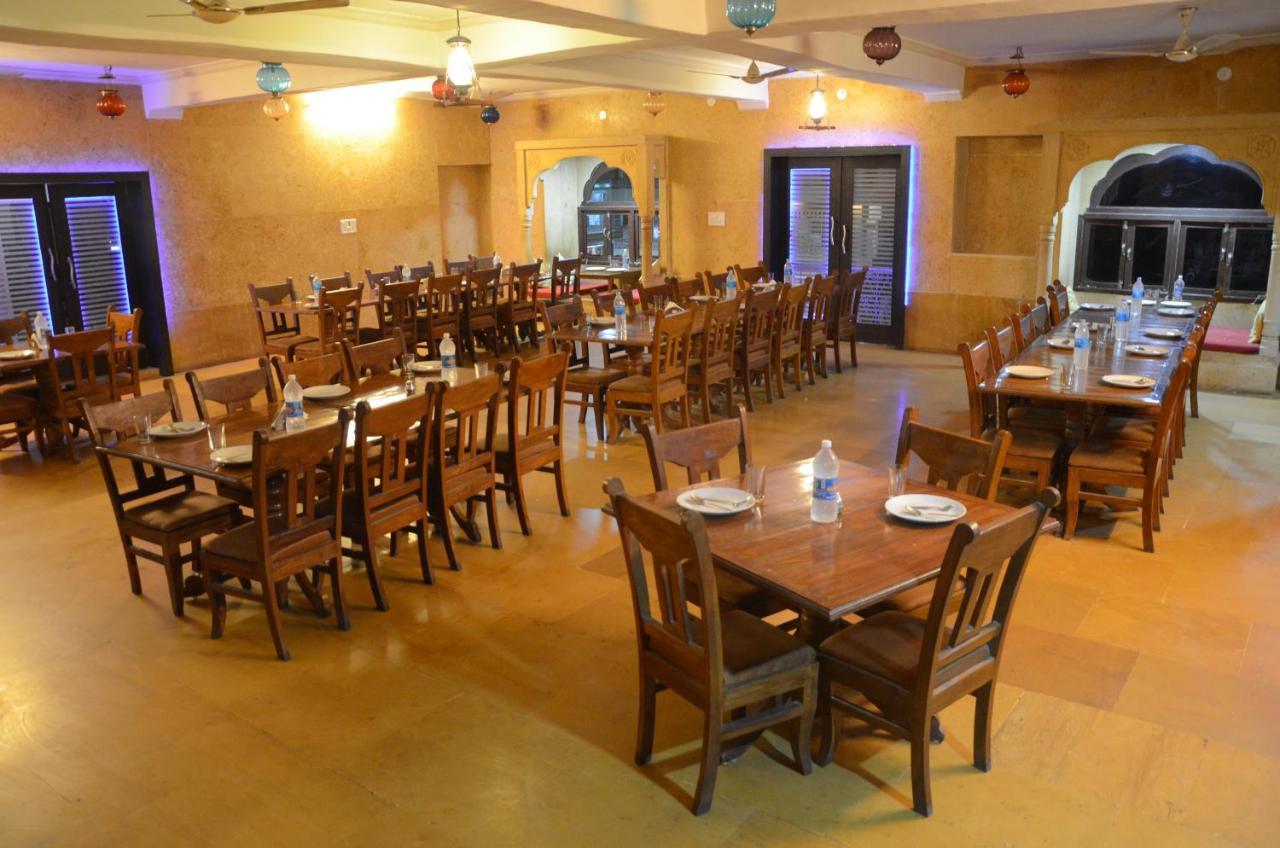 Hotel Prince-Near Jaisalmer Fort Exteriör bild