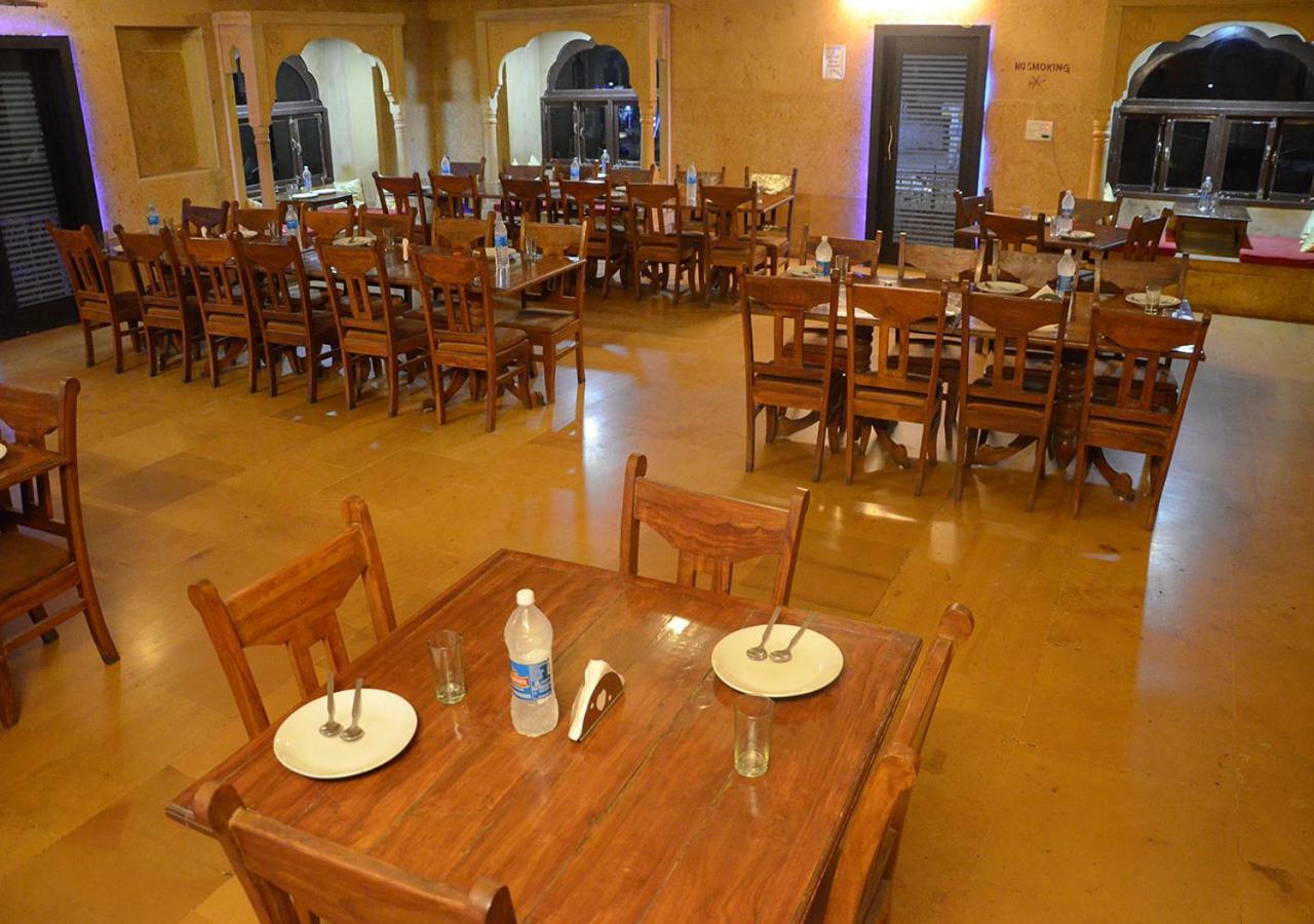 Hotel Prince-Near Jaisalmer Fort Exteriör bild