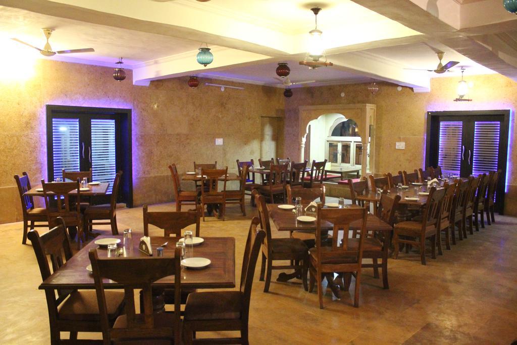 Hotel Prince-Near Jaisalmer Fort Exteriör bild